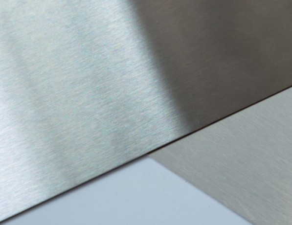 Лист нержавеющий шлифованный х/к 20Х25Н20С2 0,65 мм ГОСТ 5582-75 фото
