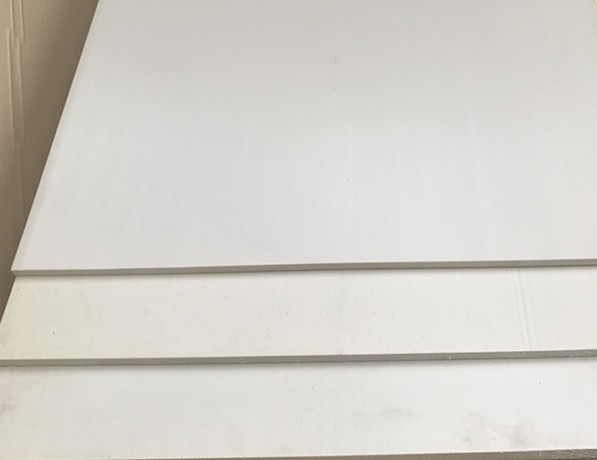 Полиэфирэфиркетон листовой PEEK 5х1000х3000 мм ГОСТ 33366.1-2015 фото